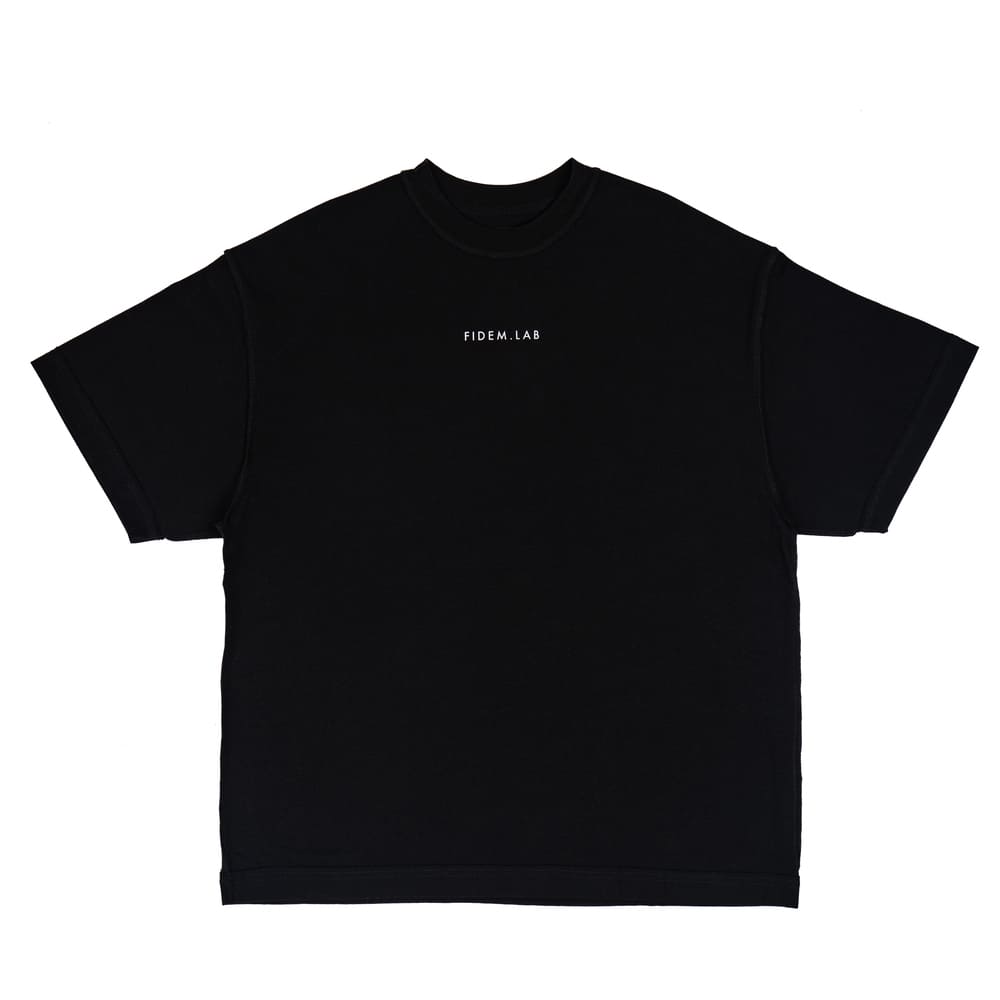 SOLID BLACK TEE